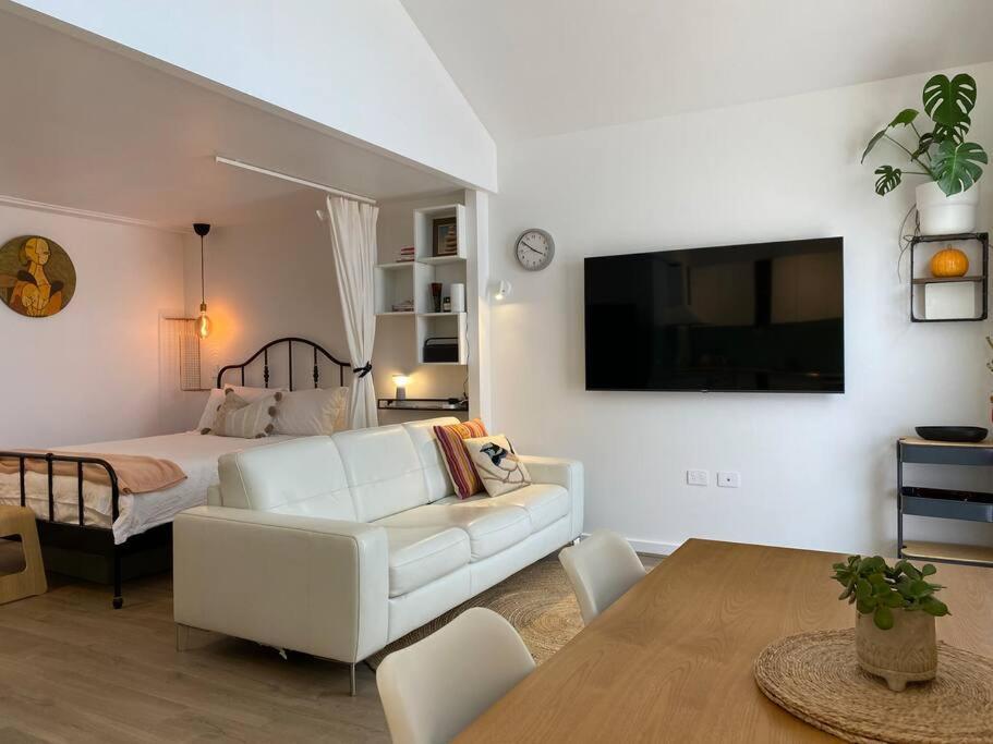 Bees Knees Studio, 5 Min To Cbd, Adelaide Airport & Henley Thebarton